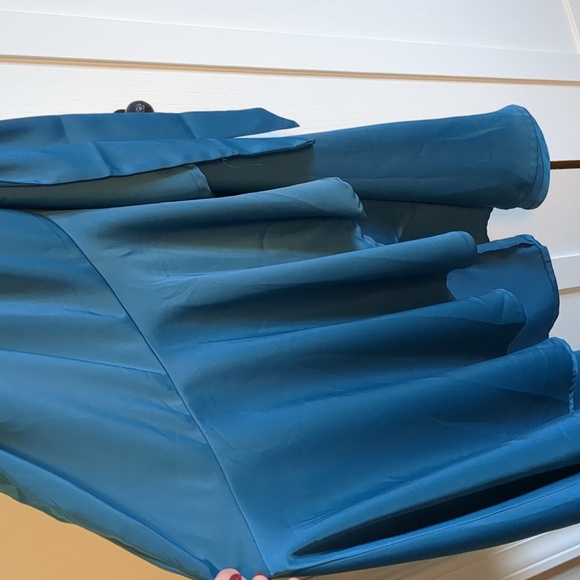 Satin halter top with ruffle on the bias! - Picture 3 of 4